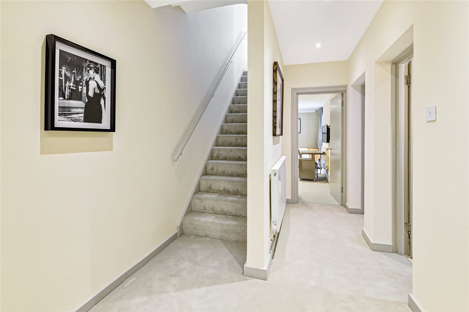 Chelsea threebedroom flat to let